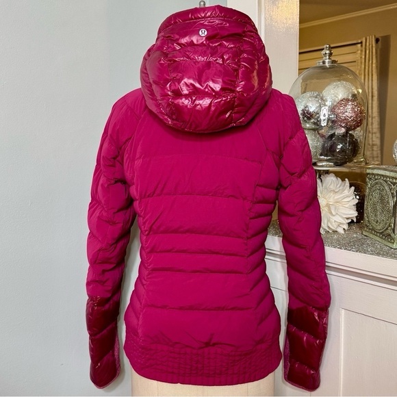 Lululemon Down Right Cozy Pullover Puffer Jacket Berry Rumble Winter Coat Size 4 - Picture 9 of 14